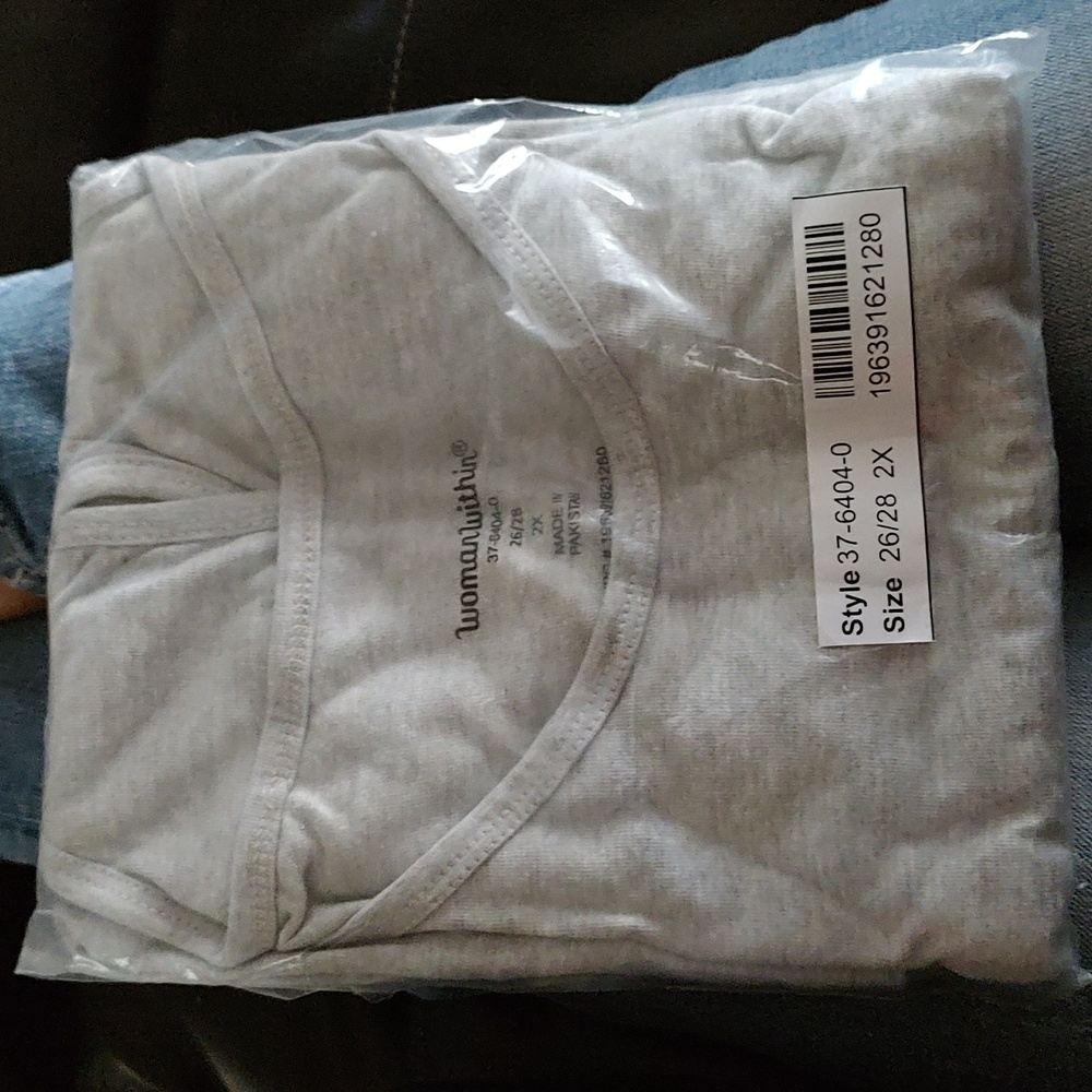 Ladies 2x gray tank top